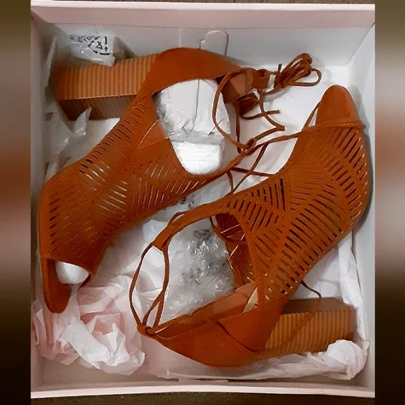 Faux suede heeled sandal with tie ankle straps - Picture 1 of 2